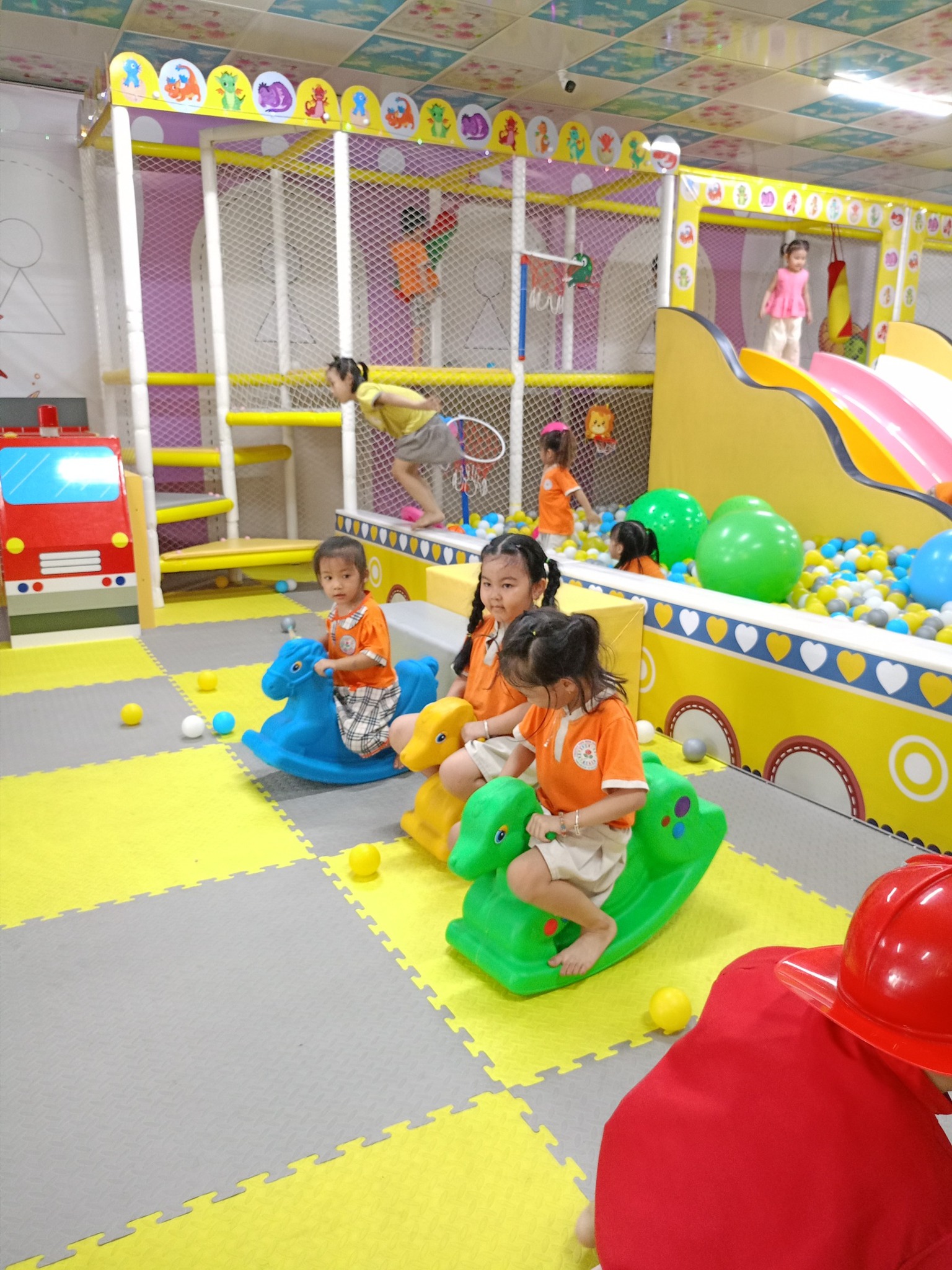 Giờ học tiếng Anh vui nhộn - Ảnh 5